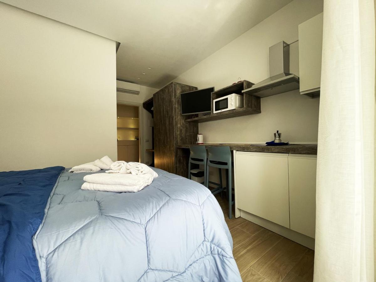 Отель Sunny House - De Vivo Realty Сорренто Экстерьер фото